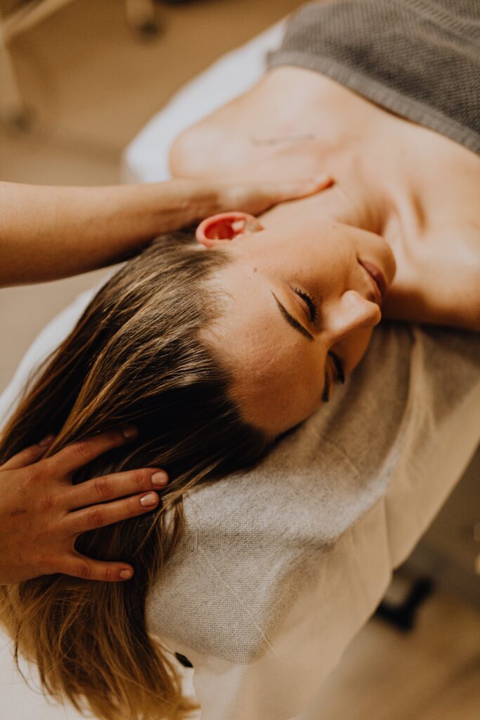 Knead Oasis Lehigh Valley Professional Resort Style Swedish Therapeutic Deep Tissue Sports Massage